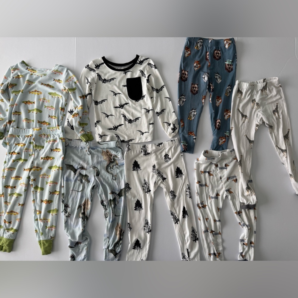 Bamboo Misc Pajama Lot Sizes 18-24M - Picture 1 of 15